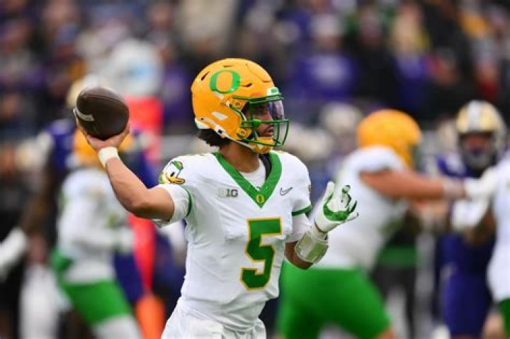 Fiesta Bowl Prediction: Liberty vs. Oregon Odds, Spread, DFS Picks, and More